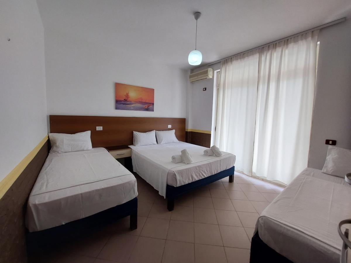 Hotel Nacional Durrës Extérieur photo