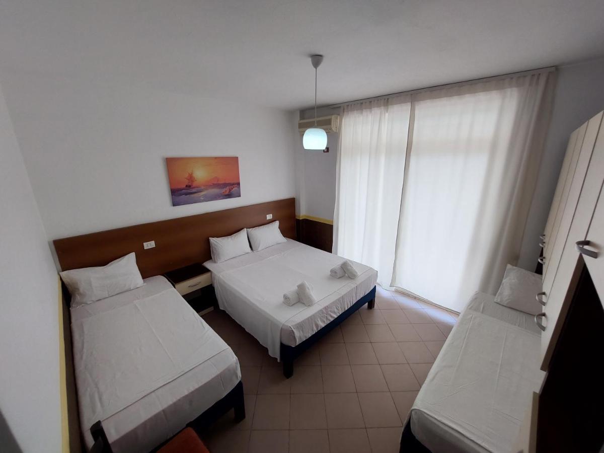 Hotel Nacional Durrës Extérieur photo