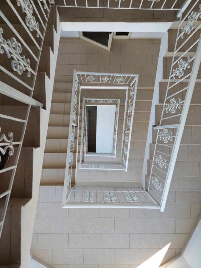 Hotel Nacional Durrës Extérieur photo
