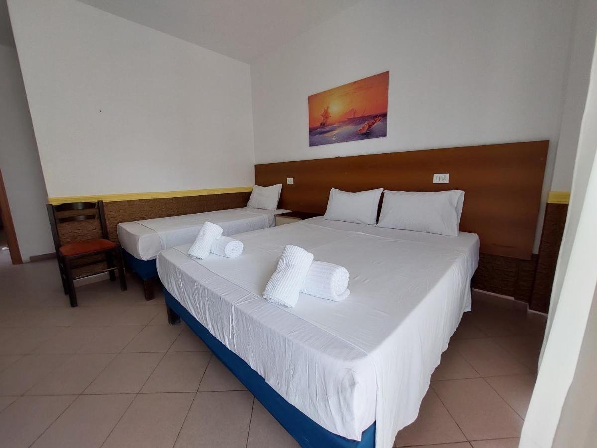 Hotel Nacional Durrës Extérieur photo
