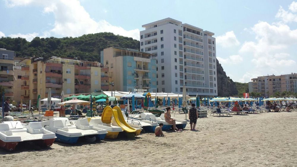 Hotel Nacional Durrës Extérieur photo